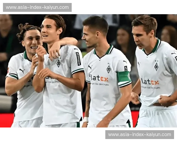 门兴开场8分钟闪击勒沃库森，恩格尔哈特补射破僵局